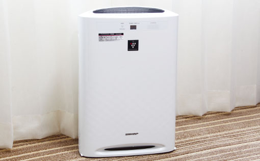 Air purifier with humidification function