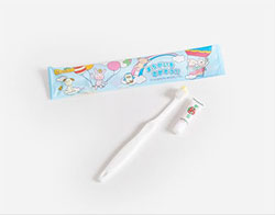 子供用歯ブラシ・歯磨き粉