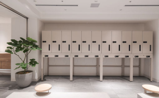 セルフロッカー